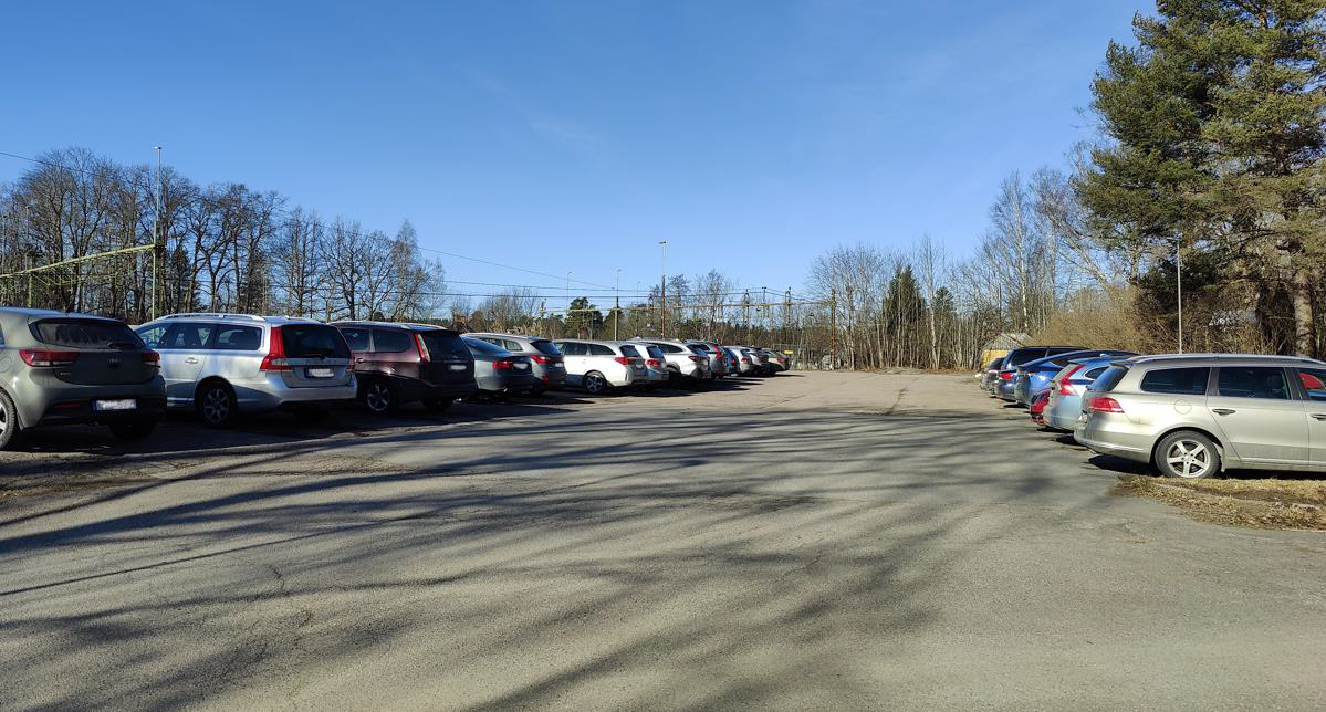 Degerfors järnvägsstation parkering.png